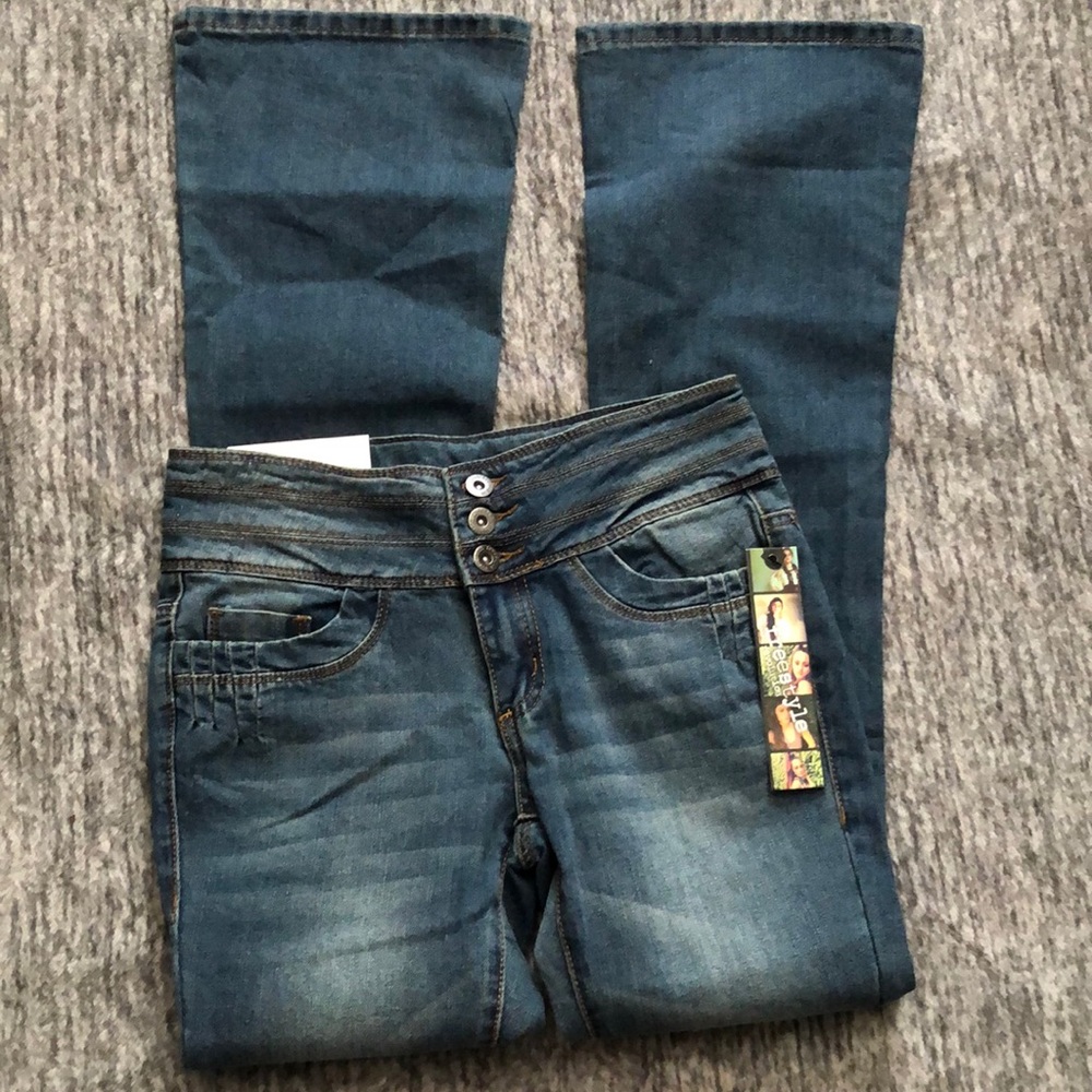Freestyle revolution jeans size 3